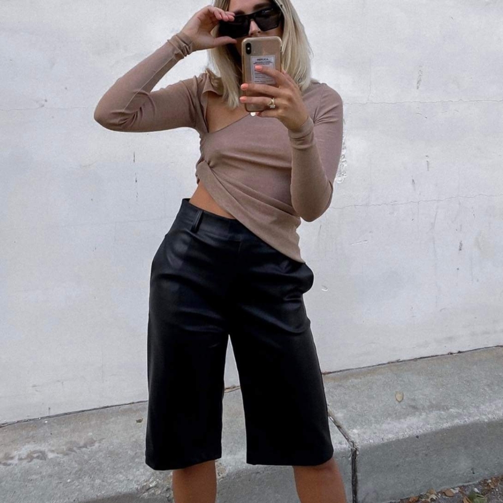 INFLUNZER Leather shorts